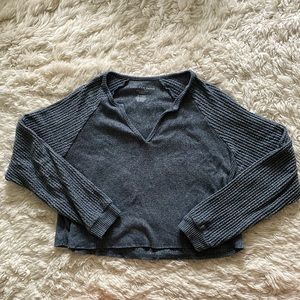 American Eagle Cropped Sweater
